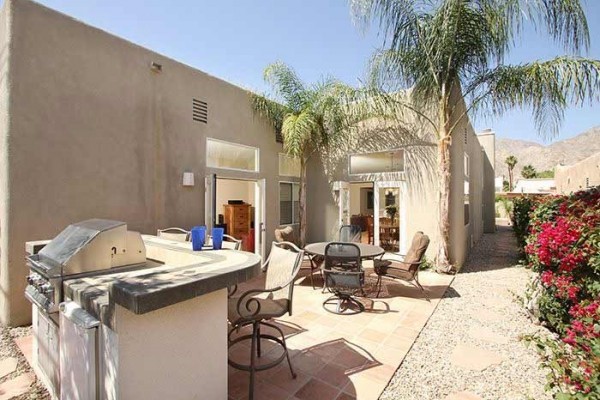 [Image: Modernized Santa Fe Home with Style, Located High in La Quinta Cove!]