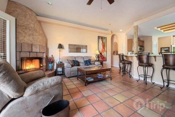 [Image: Top of La Quinta Cove Santa Fe Home 3 Bd/2BA with Pool and Patio F/P]