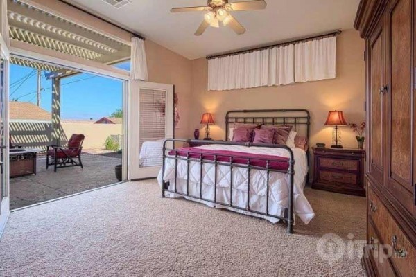 [Image: Top of La Quinta Cove Santa Fe Home 3 Bd/2BA with Pool and Patio F/P]