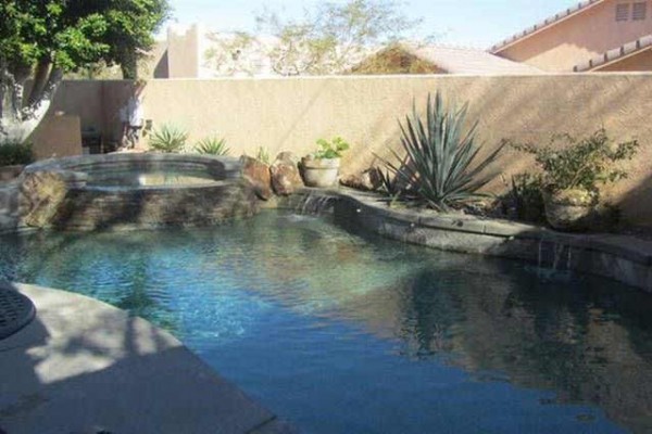 [Image: Tranquil La Quinta Desert Retreat]