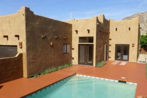 [Image: Santa Fe Beauty with Pool &amp; Skydeck! Great Location with Breathtaking Views!]