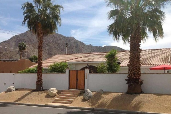 [Image: Secluded La Quinta Cove Pool Home]