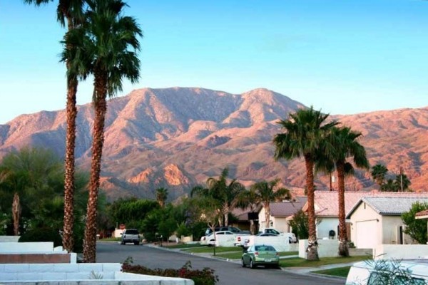 [Image: 360 Degree Mountain Views with Pool and Spa]