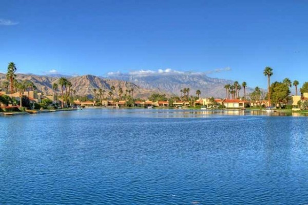 [Image: Prestigious Lake Mirage Waterfront Beauty!]