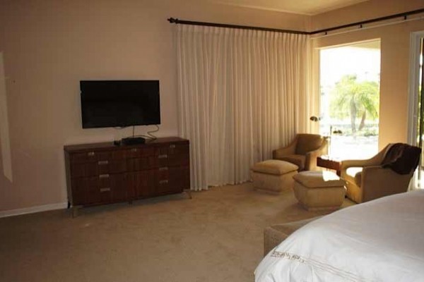 [Image: Fabulous 4 Bedroom Suite Villa on the Golf Course]