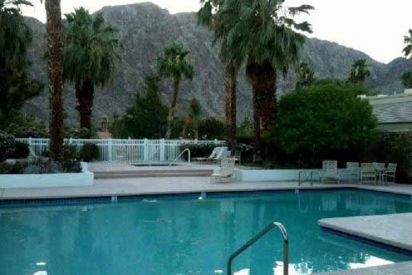 [Image: Rancho Mirage Golfers Dream Home - Great Summer Special...]