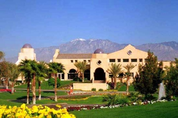 [Image: Experience the Best of Palm Springs at Westin Mission Hills Resort]