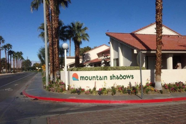[Image: Mountain Shadows Perfect Snowbird Getaway]