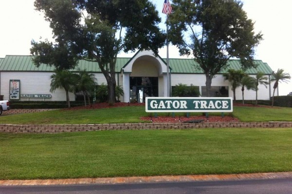 [Image: Minutes to Ocean, Shopping and Sunrise Theater in Historical Fort Pierce]