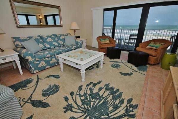 [Image: Spend Your Vacation at a Fantastic Oceanfront Unit!]