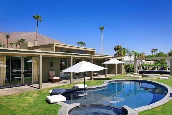 [Image: Stylish, Upscale Palm Springs Villa with Wifi and Pool - Canyon Green]