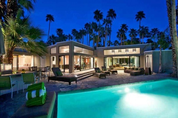 [Image: 4,000 Sq Ft Alexander Modern Nestled in Coveted Las Palmas with Pool &amp; Spa and Lush Outdoor Space]