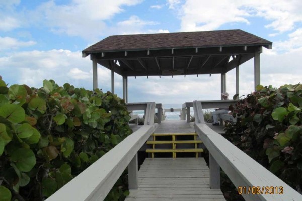 [Image: Imagine Yourself Waking up to the Sound of the Ocean and This View Every Day.]