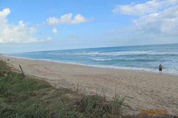 [Image: Imagine Yourself Waking up to the Sound of the Ocean and This View Every Day.]