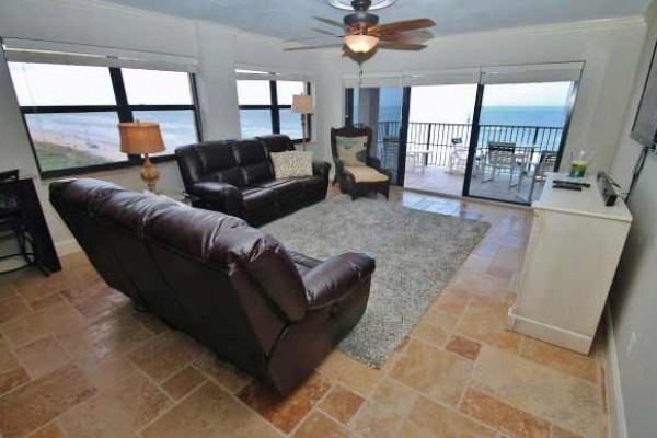 [Image: Beautiful, Luxury Oceanfront Newly Remodeled- Non Drive 3BR/3BA]