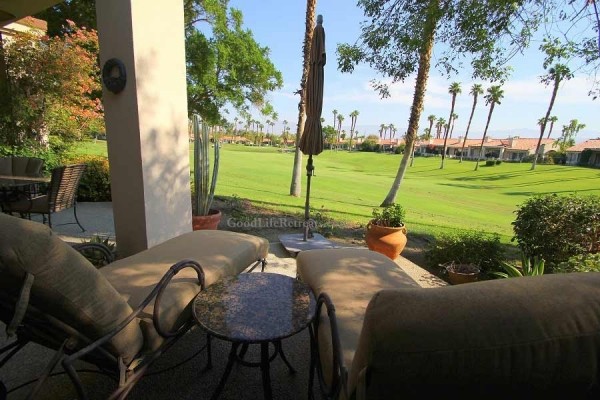 [Image: Luxury 2BR/2BA Palm Valley Country Club]