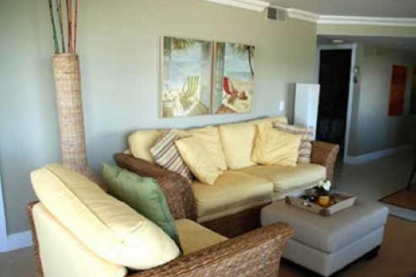 [Image: South Hutchinson Island/Jensen Beach 2BR/2BA Corner Unit]