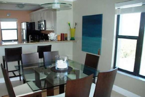 [Image: South Hutchinson Island/Jensen Beach 2BR/2BA Corner Unit]