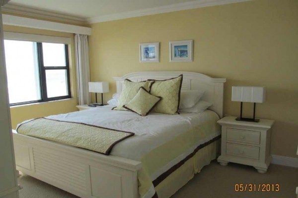 [Image: South Hutchinson Island/Jensen Beach 2BR/2BA Corner Unit]