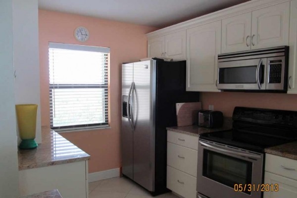 [Image: South Hutchinson Island/Jensen Beach 2BR/2BA Corner Unit]