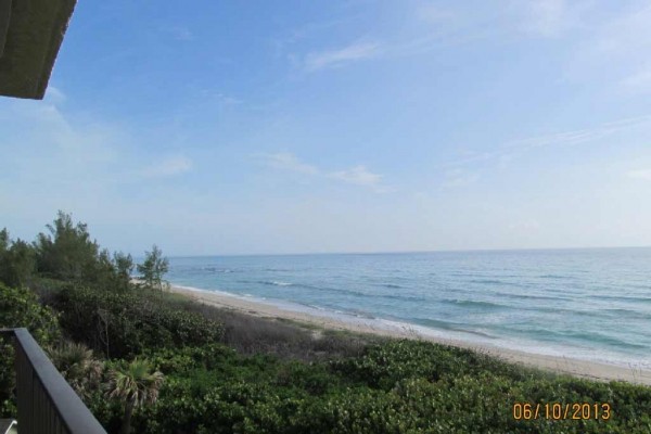 [Image: South Hutchinson Island/Jensen Beach 2BR/2BA Corner Unit]