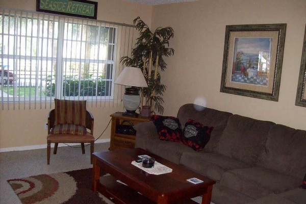 [Image: Townhome Located in the Heart of New Smyrna Beach]