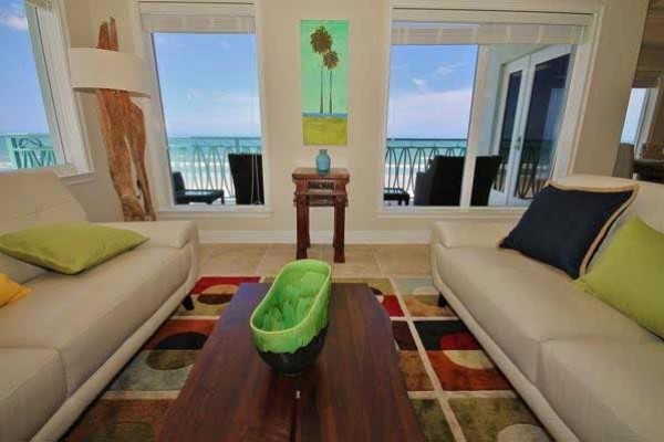 [Image: Beautiful 3/3 Unit with Amazing Views of the Atlantic Ocean]