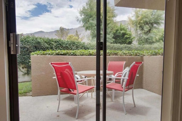 [Image: Mid-Century Modern with a European Twist in the Heart of Downtown Palm Springs]