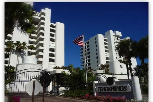 [Image: Ocean Front Condo in New Smyrna Beach,Fl. Monthly Rental Only!]