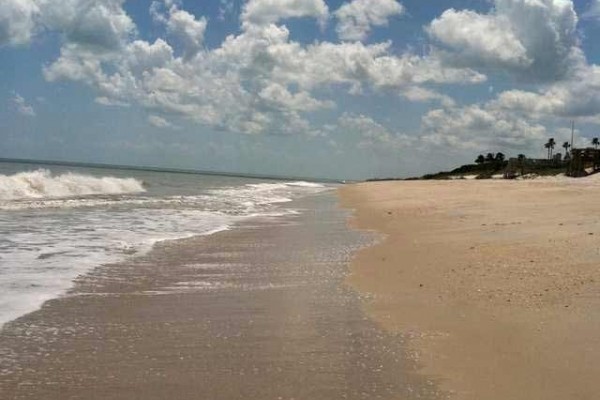 [Image: Deeded Access to One of Vero Most Prestine Beaches]