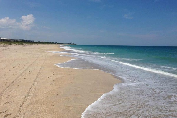 [Image: Oceanfront Home on Best Beach in Vero! Walk to Town!]