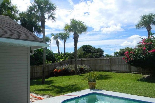 [Image: Barrier Island - Luxurious Beach-Side Fully Equipped Pool Home (W Wireless)]
