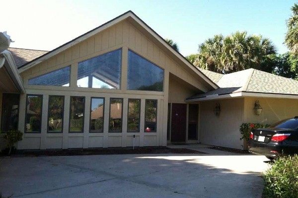 [Image: Vero Beach Barrier Island Pool Home]