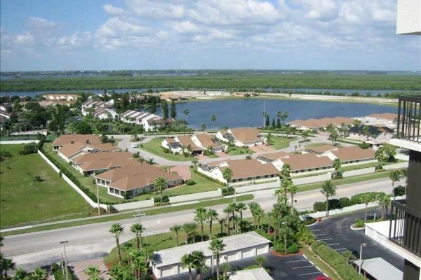 [Image: Oceanfront,16th Floor Penthouse on N. Hutchison Island]