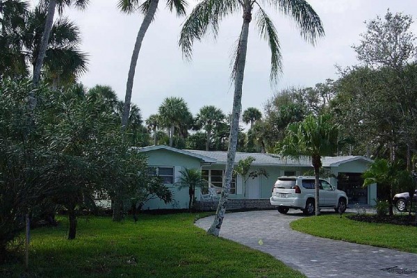 [Image: 3 BR/3 BA Beach House with Pool]