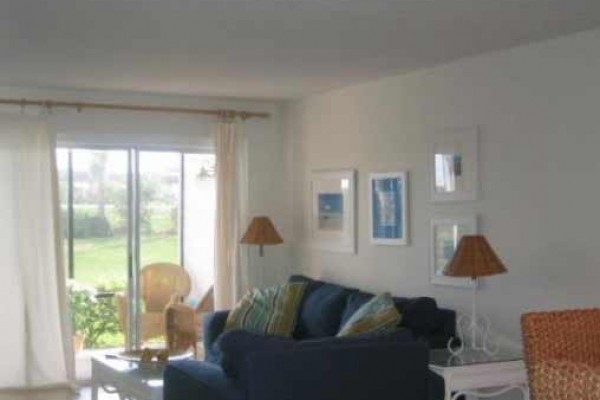 [Image: Beachfront Condo Sleeps 6 - Low Rates - Hutchinson Island]