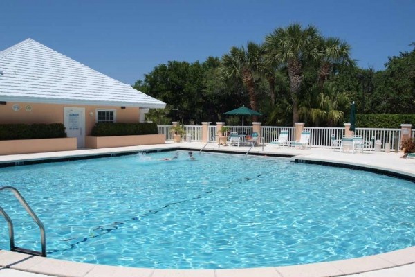 [Image: Luxurious Beach Resort Condominium W/ Pool &amp; More!]