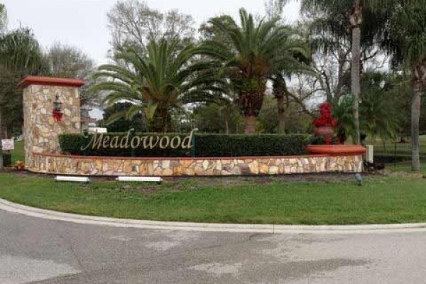 [Image: 2 Bedroom Condo on Meadowood Golf Coarse]