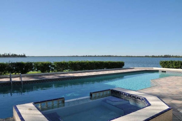 [Image: Dolphin Point-Riverfront Six B/R with Boat &amp; Pool. Fall Spec. $2480/wk Plus Fees]