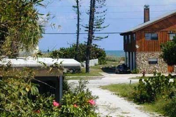 [Image: 1 Block to Beach. Great Beach House.Sleeps 4 - Wifi, Comcast, Comforts of Home.]