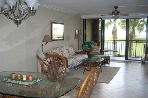 [Image: Lge 2b,2bath Overlooking South Vero Beach Minimum Two Month]