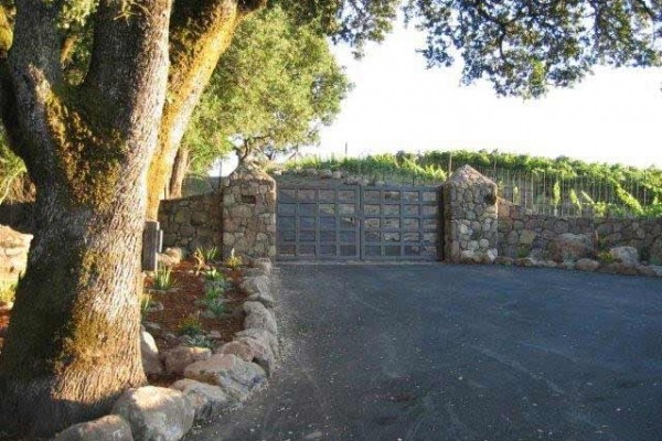 [Image: Beautiful Gated Napa Valley Vineyard Estate]