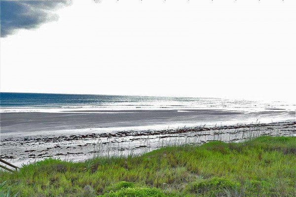 [Image: Divine Ocean Front Multi Family Home - Watch the Sunrise]