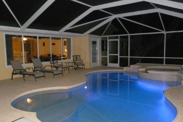 [Image: Exclusive Pool-Villa with Whirlpool and Boat Dock at the Canal, Atlantic Access]