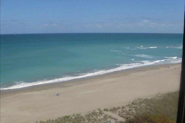 [Image: Ocean View Condo on South Hutchinson Island, Fl]