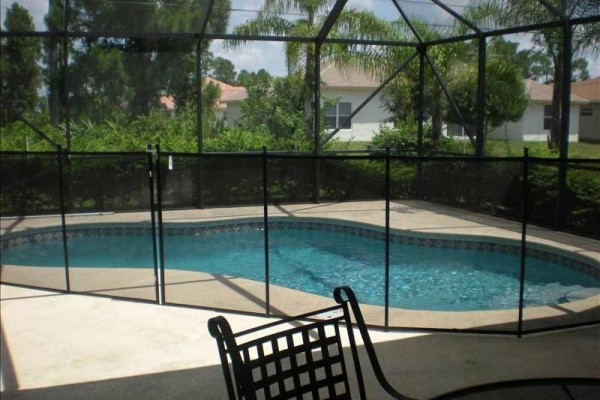 [Image: Spacious 3 Bedroom with Heated Pool]