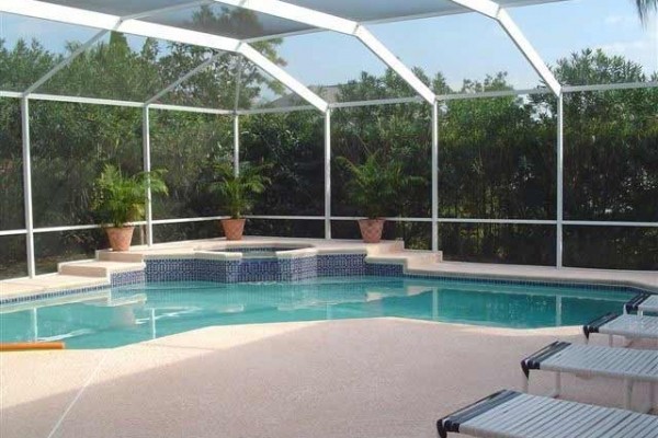[Image: Beautiful Home- 6BR-4BA-Privace Heated Pool]