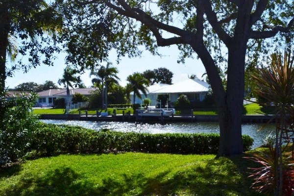 [Image: Upscale Waterfront Home with Manatees in Your Back Yard]