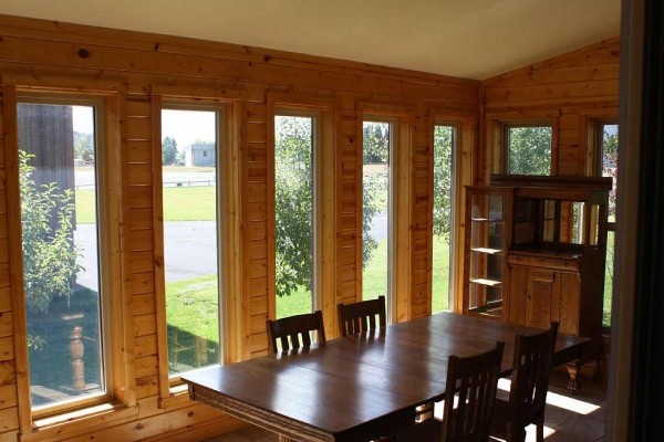 [Image: Alpine Log Home Family Getaway, 'Eagle's Nest']