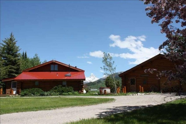 [Image: Alta Cabin and House with Amazing Views!]